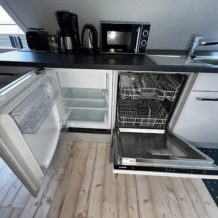Knechtsand Apartman *
